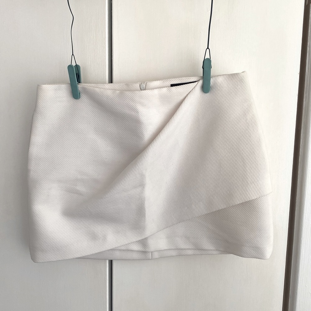 Zara Woman White Mini Skirt